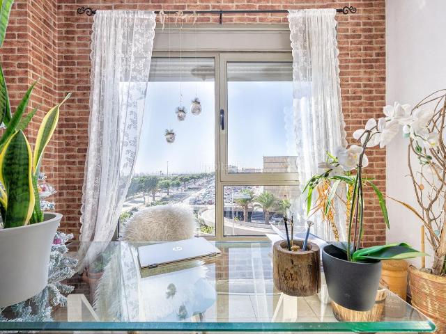 Piso en venta en Santa Lucía de Tirajana, Vecindario El Doctoral Cruce de Sardina. Amplio Piso en Vecindario. Pisos Santa Lucía de.