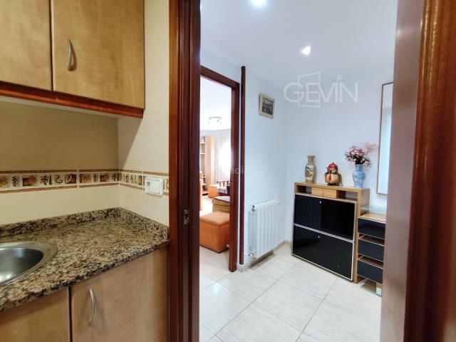 Piso en venta en Santa Perpètua de Mogoda. Piso en planta baja en la zona de Comillas. Pisos Santa Perpètua de.