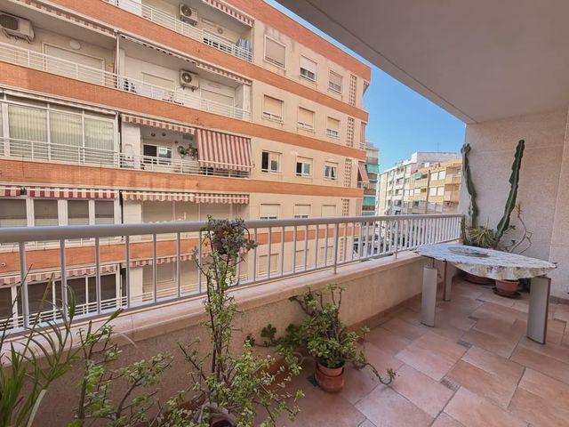 Piso en venta en Santa Pola, Alicante Costa Blanca
