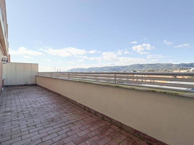 Piso en Venta en Santa Rosa Valdeolleros