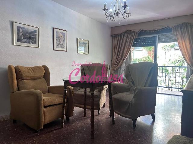 Piso en Venta en Santa Rosa Valdeolleros