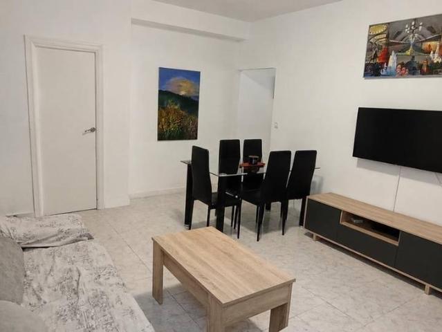 Piso en Venta en Santa Rosa Valdeolleros