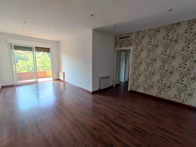 Piso en Venta en Santa Rosa Valdeolleros
