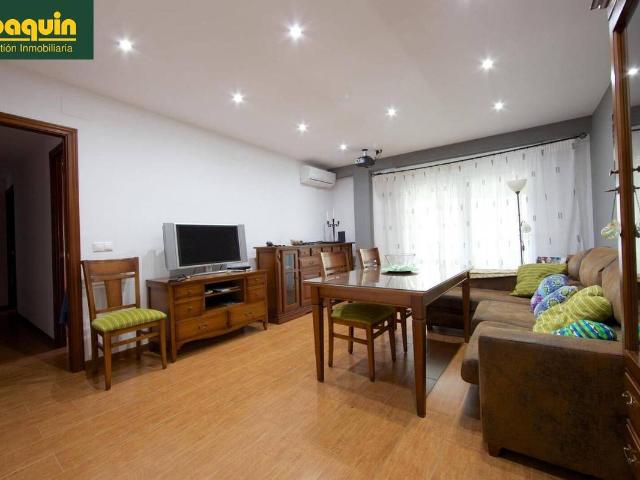 Piso en Venta en Santa Rosa Valdeolleros