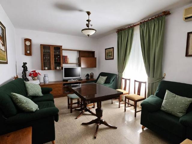 Piso en Venta en Santa Rosa Valdeolleros