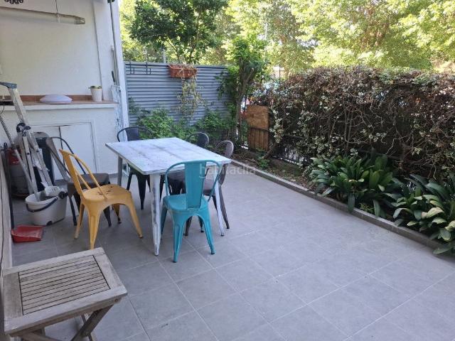 Piso en venta en Santa Susanna. 1 habitació 1 vestidor o despatx independent 2 terrasses Planta baixa. Pisos Santa.
