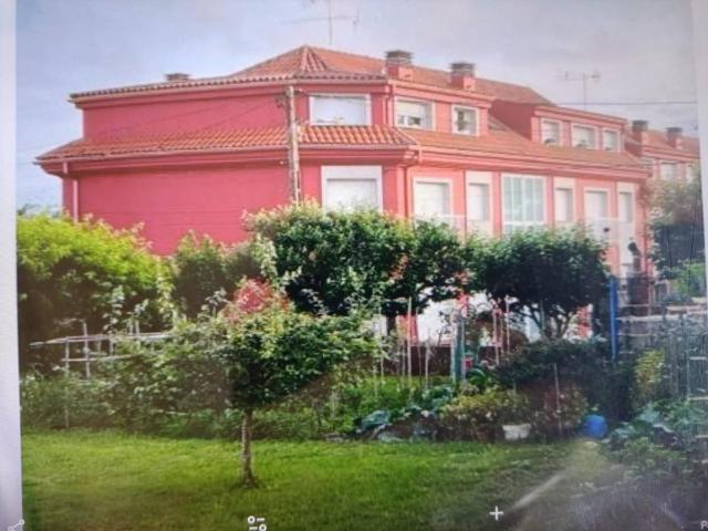Piso en Venta en Santa Uxía de Ribeira