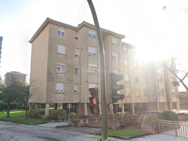 Piso en venta en Santander, Alisal San Román. SE VENDE inmueble ALQUILADO en Santander. Pisos.