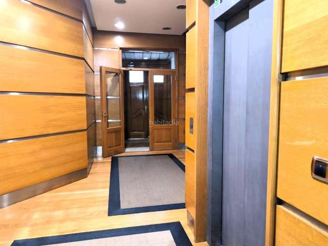 Piso en venta en Santander, Centro Ayuntamiento. APARTAMENTO PARA REFORMAR EN EL CENTRO. Pisos.