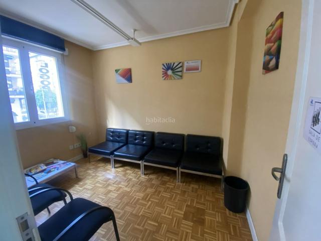 Piso en venta en Santander, Cuatro Caminos. 4 dormitorios y 2 baños en zona Perines Floranes  todo llano y exterior. Pisos.