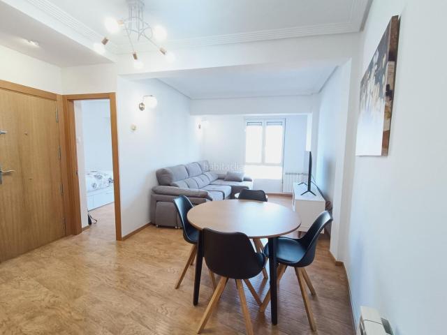 Piso en venta en Santander, Cuatro Caminos. Piso reformado en Calle Vargas Listo para entrar a vivir. Pisos.