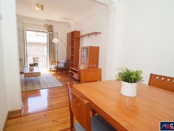 Piso en venta en Santander, General Dávila. PISO AMPLIO REFORMADO JUNTO A TEATRO CASYC. Pisos.