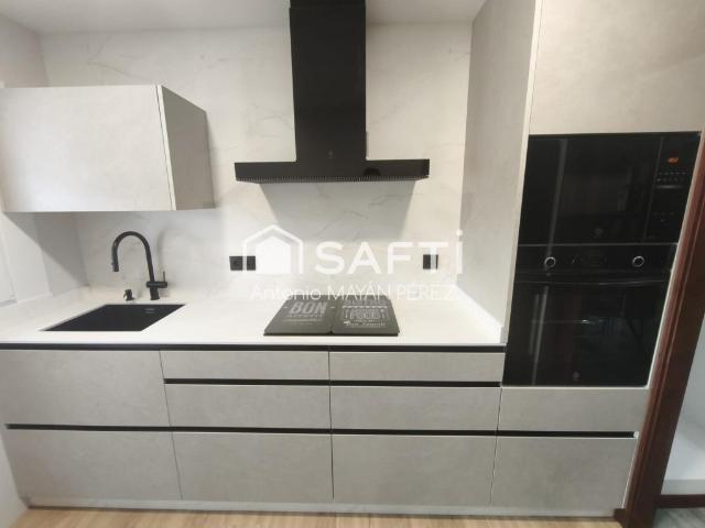 PISO EN VENTA EN SANTIAGO DE COMPOSTELA
