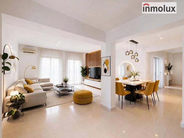 Piso en Venta en Ensanche Diputación