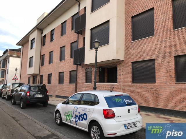 Piso en venta en Santovenia de Pisuerga. Oportunidad Vivienda Seminueva en Santovenia de dos dormitorios, dos baños. Pisos Santovenia de.