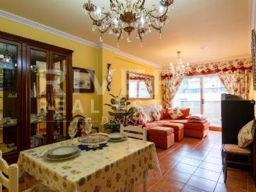 Piso en Venta en Sanxenxo pueblo
