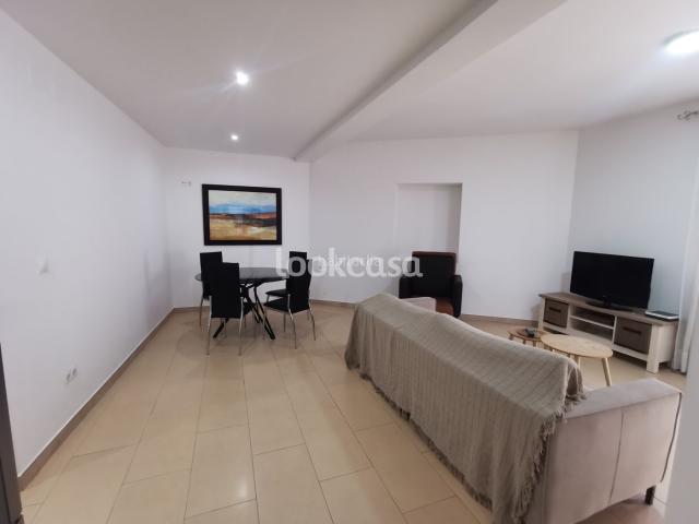 Piso en venta en Sanxenxo, Sanxenxo Pueblo. Sanxenxo. Piso de 3 dormitorios reformado y céntrico a 50m. de la Playa de Silgar. Pisos.