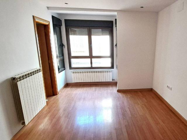 Piso en Venta en Sariñena