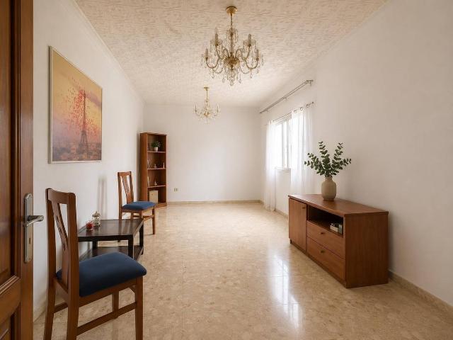Piso en Venta en Schamann Rehoyas