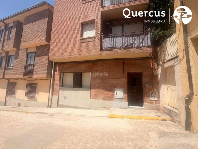 Piso en venta en Segovia, Centro. QUERCUS INMOBILIARIA, te ofrece apartamento íntegramente reformado, en el barrio del salvador.Tiene una superficie construida de 5. Pisos.