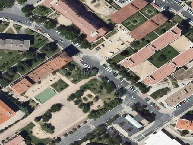 Piso en venta en Segovia, El Carmen. Venta de Piso en Los Deportes, Segovia. Pisos.