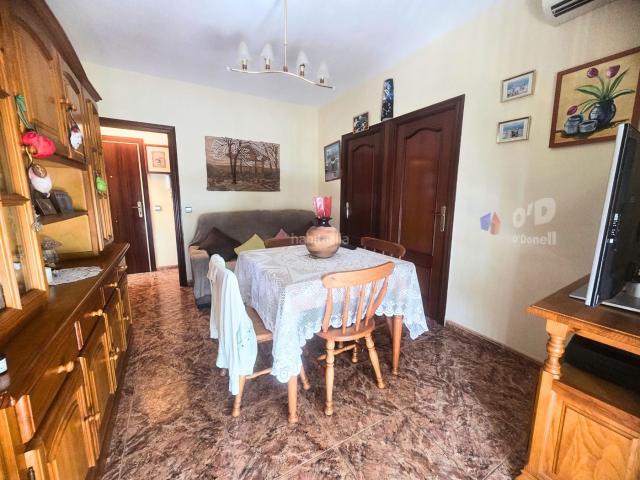 Piso en venta en Segur de Calafell, Segur de Calafell Nucli Urbà Costa Dorada. 2º REAL DE ALTURA JUNTO A ESTACIÓN REFORMADO. Pisos Segur de.