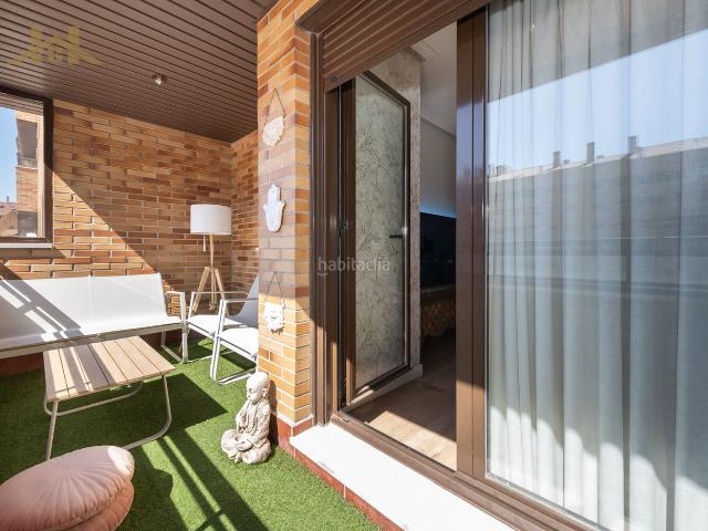 Piso en venta en Seseña, El Quiñón. EN VENTA AMPLIO PISO DE 2 DORMITORIOS CON TERRAZA ACRISTALADA, GARAJE, TRASTERO Y PISCINA COMUNITARIA EN EL QUIÑÓN, SESEÑA. Pisos.