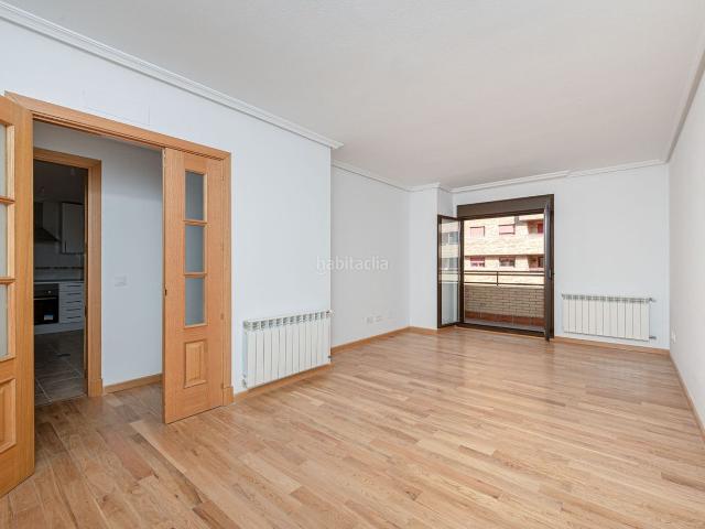 Piso en venta en Seseña, Los Robles. Pisos.