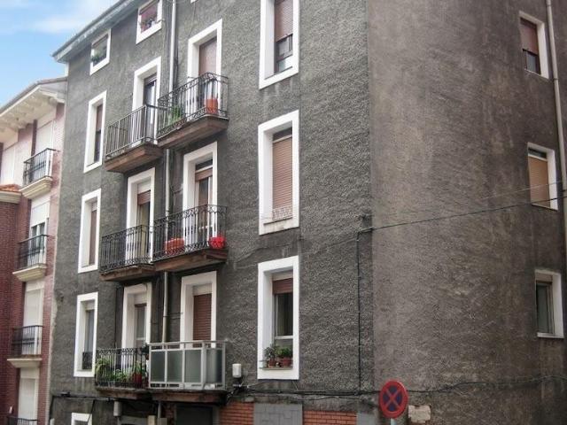 Piso en venta en Sestao. Sin posesión No visitable