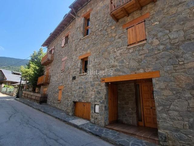 Piso en venta en Setcases Pirineos. Pis amb encant de muntanya a Setcases. Pisos.