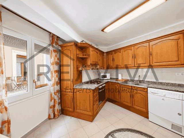 Piso en venta en Seu d´Urgell La. Acogedor piso de 2 habitaciones, ideal para vivir o invertir. Pisos Seu d´Urgell.