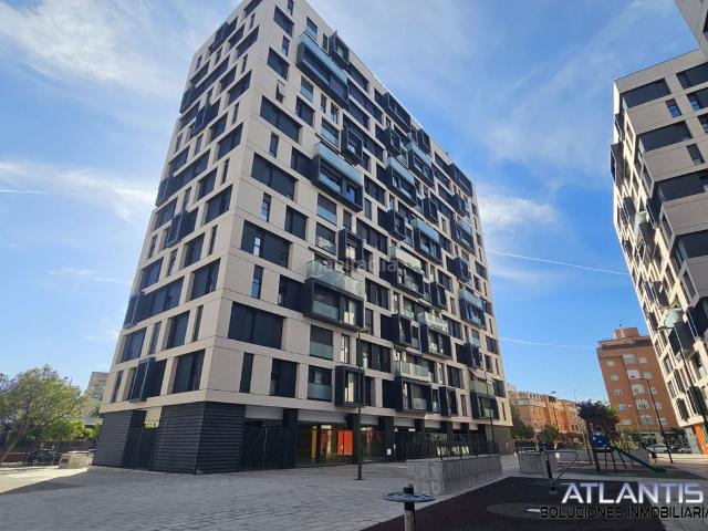 Piso en venta en Sevilla, Cruz Roja. Piso en venta en Miraflores Ctra.Carmona, 3 dormitorios. Pisos.