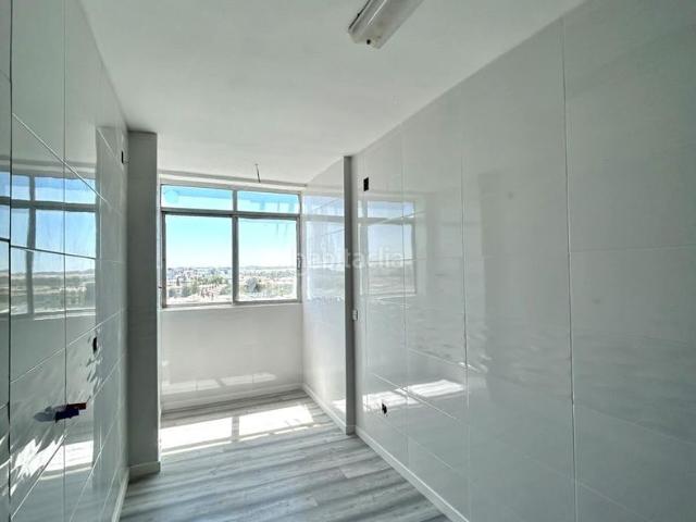 Piso en venta en Sevilla, La Oliva. Amplio piso totalmente reformado en Nueva Europa Sevilla. Pisos.