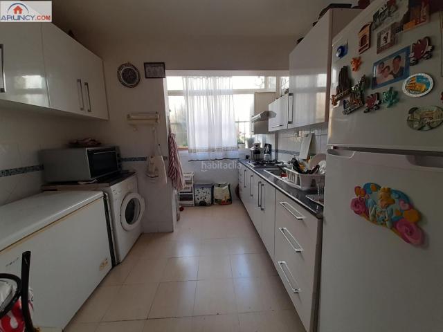 Piso en venta en Sevilla, La Oliva. Vivienda en Planta Baja en la zona de las letanías tres mil viviendas!. Pisos.