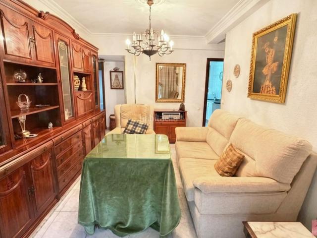 Piso en venta en Sevilla, Villegas. Pisos.
