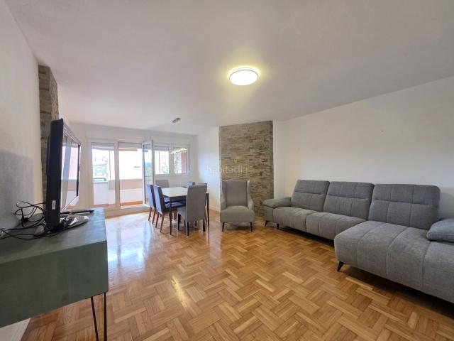 Piso en venta en Siero, La Pola Siero. AMPLIO PISO TODO EXTERIOR. Pisos.