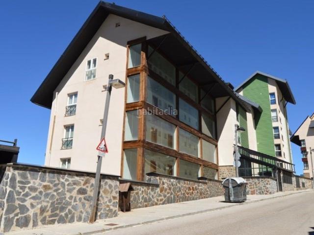 Piso en venta en Sierra Nevada, Zona media. Apartamento a estrenar, junto al Telesilla Parador. Pisos Sierra.