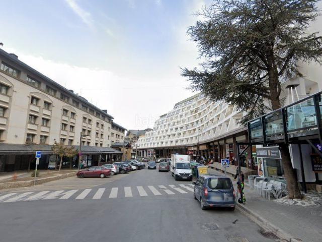 Piso en venta en Sierra Nevada, Zona media. Oportunidad de inversión. Pisos Sierra.