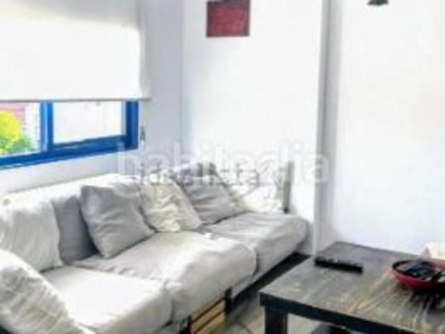 Piso en venta en Silleda. gran oportunidad! se vende piso dupex en silleda MUY BIEN UBICADO. EN EL CENTRO con todos los servicios cercanos. de 3 habitacio. Pisos.