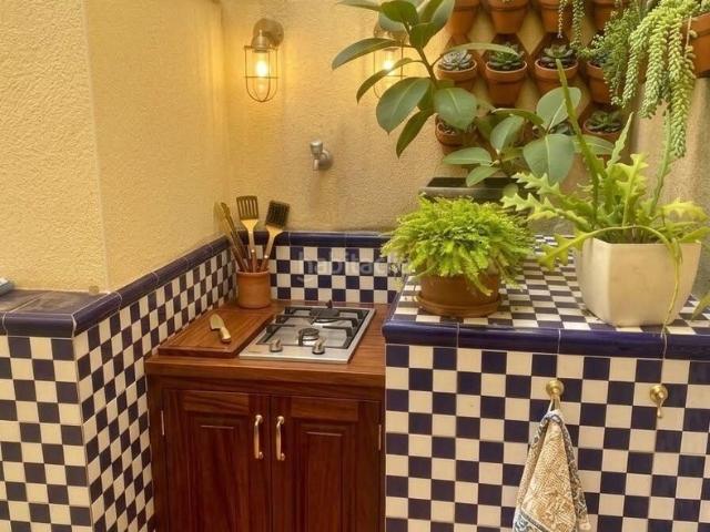 Piso en venta en Sitges, Centre Costa Dorada. Bonito piso con patio en bonita calle centro Sitges. Pisos.