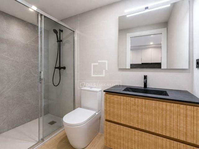 Piso en venta en Sitges, Centre Costa Dorada. Piso Obra nueva de 1 dormitorio con 13m terraza en venta en Sitges Town, Barcelona. Pisos.