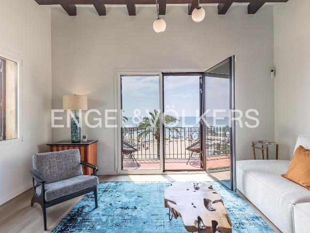 Piso en venta en Sitges, Centre Costa Dorada. Sofisticado apartamento nuevo en el centro de Sitges, con vistas iconicas a la iglesia de Santa Tecla y al mar. Pisos.