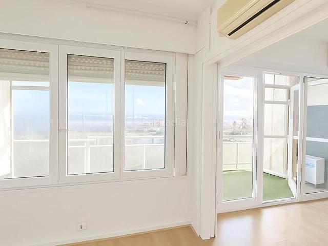 Piso en venta en Sitges, Les Botigues de Sitges Costa Dorada. Piso en venta frente al mar en Castelldefels. Pisos.