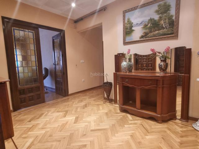 Piso en venta en Soria, Avenida Valladolid Barriada Yagüe. VIVIENDA AVD. VALLADOLID PASEO ESPOLON. Pisos.