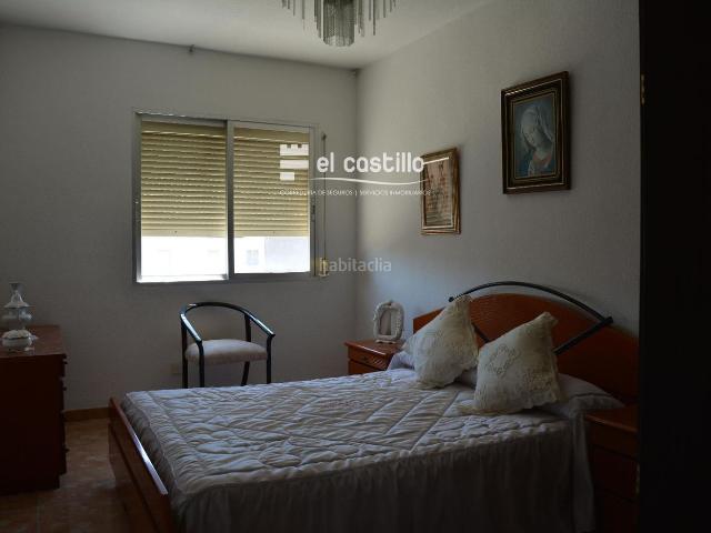 Piso en venta en Sotillo de la Adrada. Piso Céntrico 3ª Planta 75m2, con terraza. Pisos Sotillo de la.