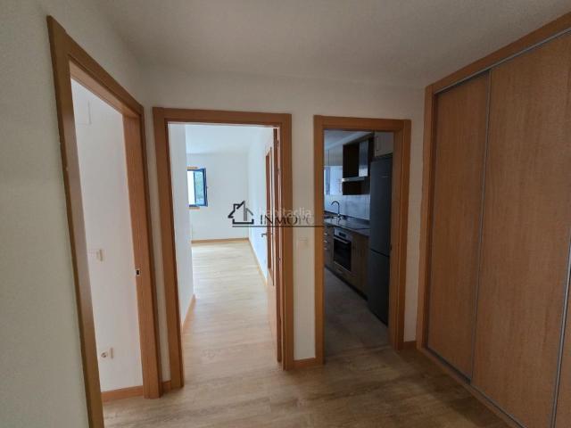 Piso en venta en Soutomaior. Se vende precioso piso a estrenar en una ubicación inmejorable en Arcade, al lado del paseo del muelle, plaza y parque infantil, i. Pisos.