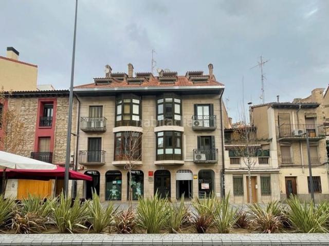 Piso en venta en Tudela, Centro. SE VENDE PISO EN PLENO CENTRO DE TUDELA CMURO. Pisos.