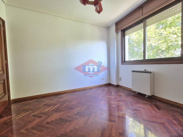 Piso en venta en Tui. FINANCIACIÓN DEL 100 PISO DE 3 HABITACIONES CON GARAJE Y TRASTERO. Pisos.