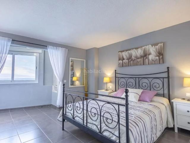 Piso en venta en Tacoronte, Guayonje Mesa del Mar. Mesa del Mar: 105m² de Diseño frente al Mar. Alta Rentabilidad con todos los Servicios. Tu Oasis Reformado sobre el Atlántico. Pisos.