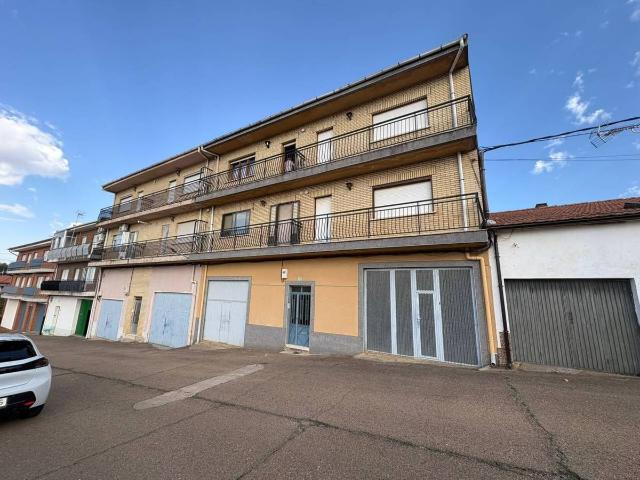 Piso en Venta en Tamames
